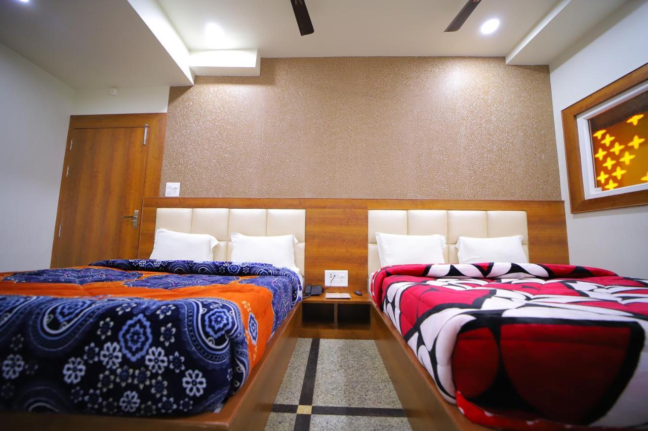 Hotel Royal Phoenix Agra  Eksteriør bilde
