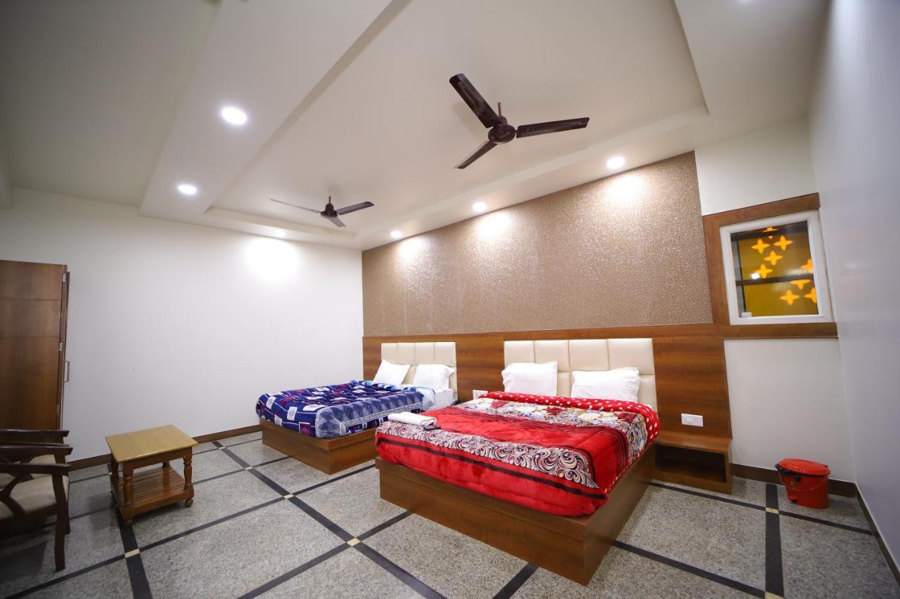 Hotel Royal Phoenix Agra  Eksteriør bilde
