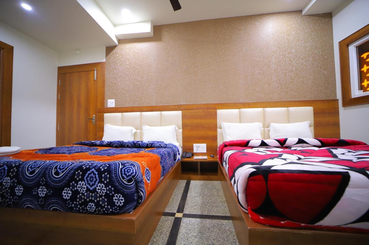 Hotel Royal Phoenix Agra  Eksteriør bilde