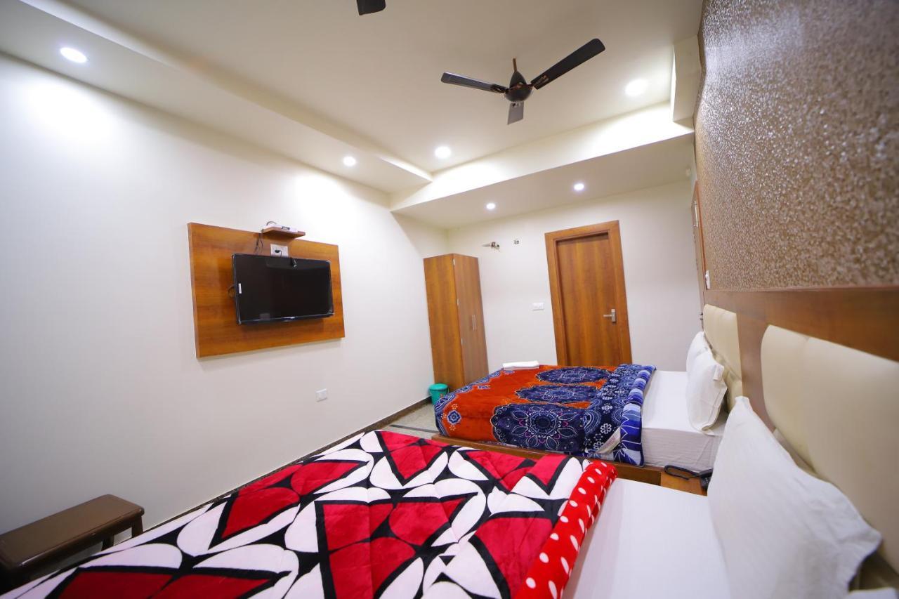 Hotel Royal Phoenix Agra  Eksteriør bilde