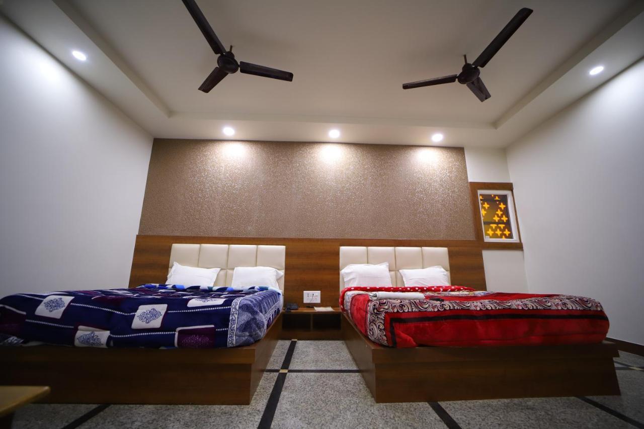 Hotel Royal Phoenix Agra  Eksteriør bilde