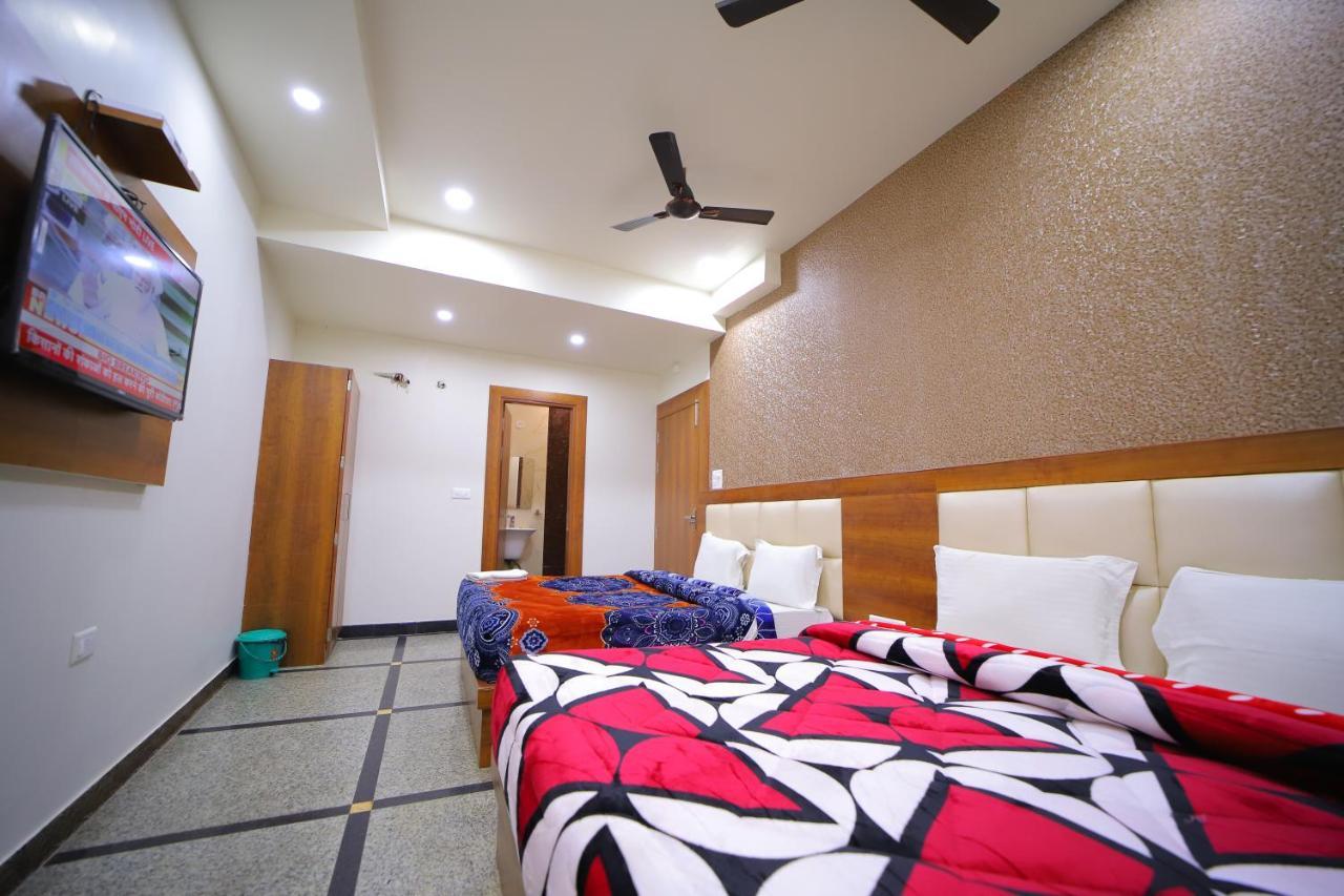Hotel Royal Phoenix Agra  Eksteriør bilde