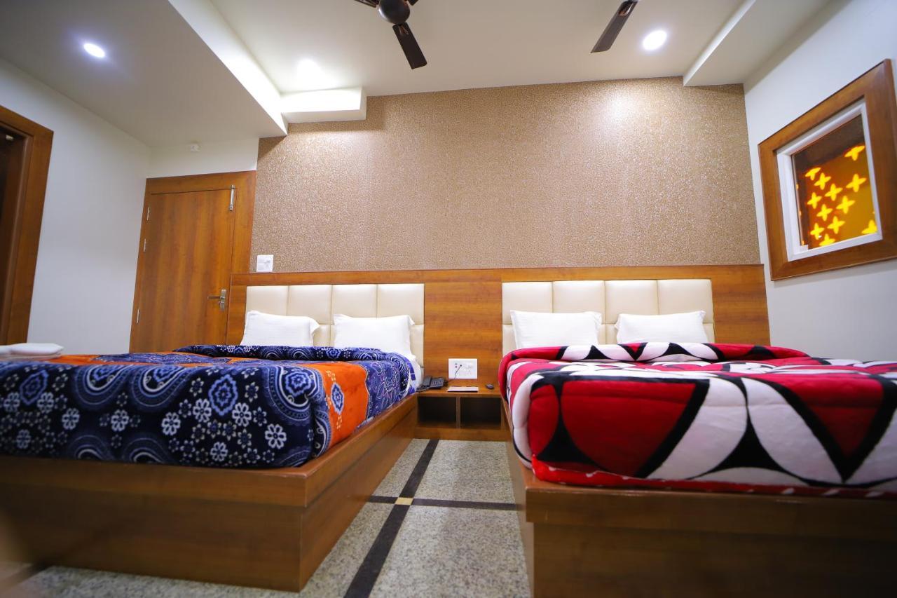 Hotel Royal Phoenix Agra  Eksteriør bilde