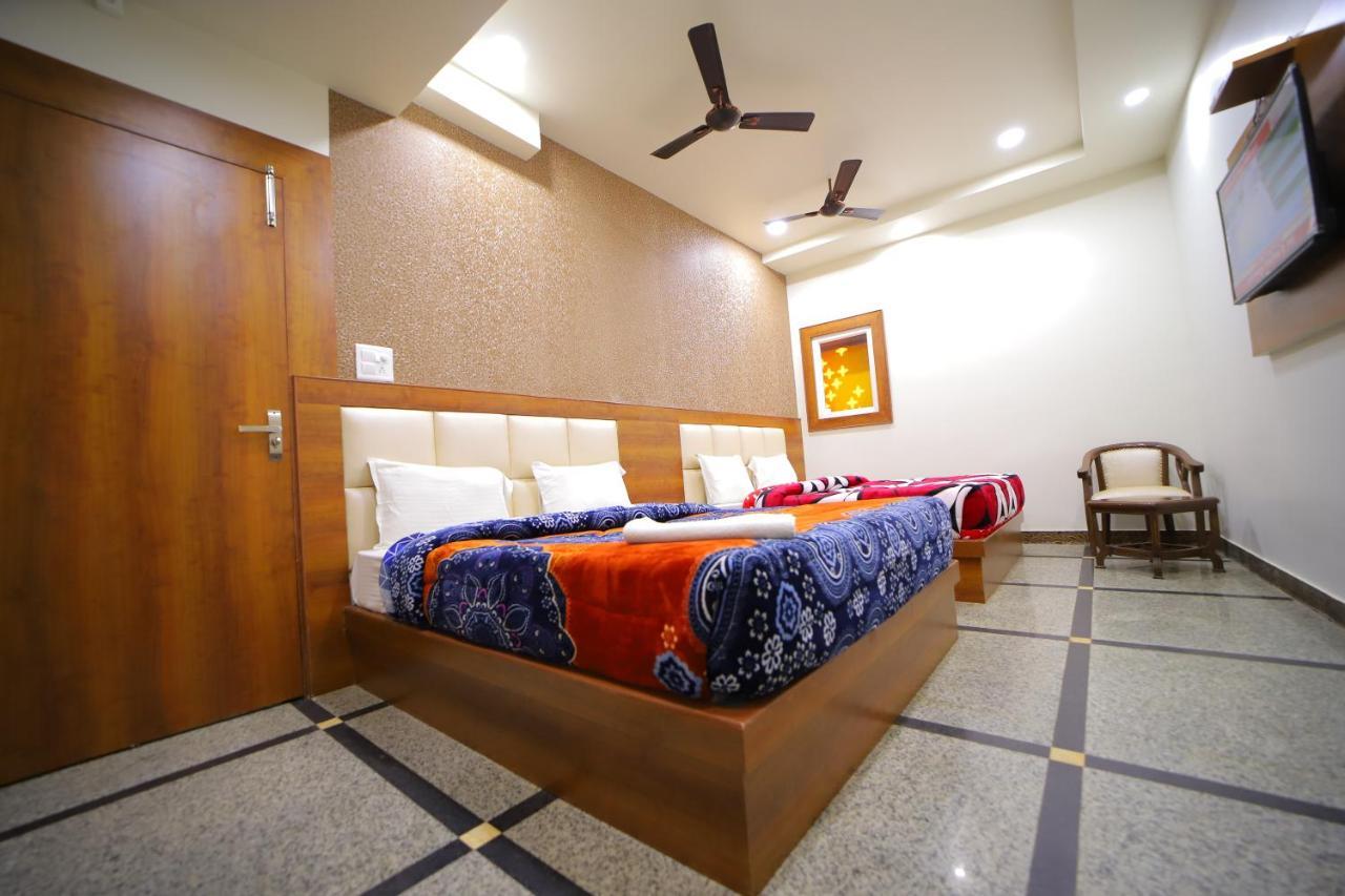 Hotel Royal Phoenix Agra  Eksteriør bilde
