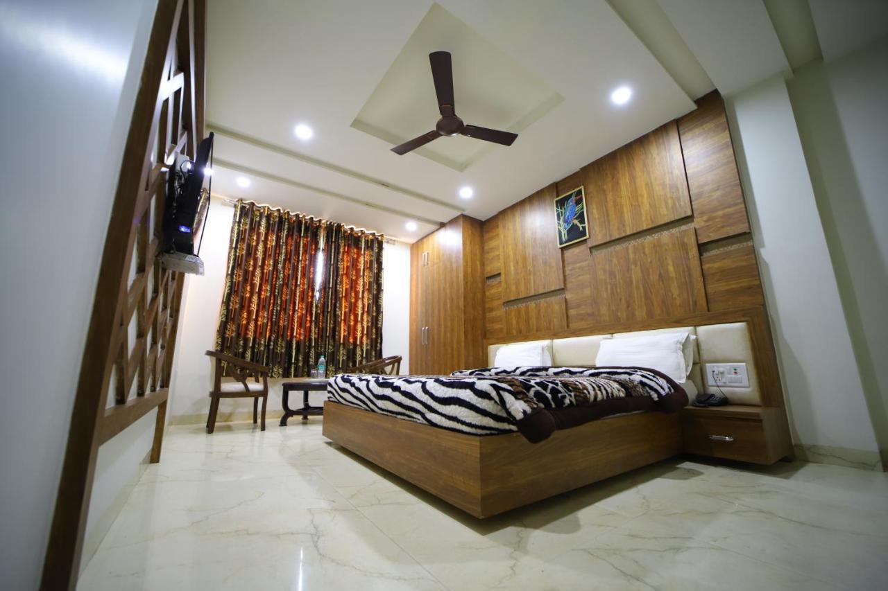 Hotel Royal Phoenix Agra  Eksteriør bilde
