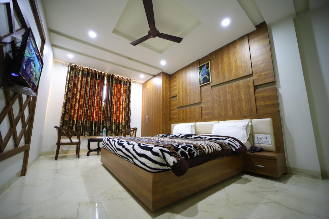 Hotel Royal Phoenix Agra  Eksteriør bilde