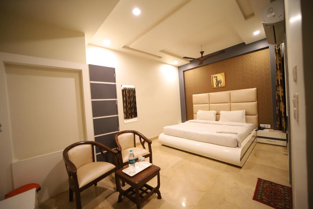 Hotel Royal Phoenix Agra  Eksteriør bilde
